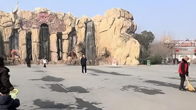 实拍安徽阜阳临泉魔幻动物园，不错的4A级景区！