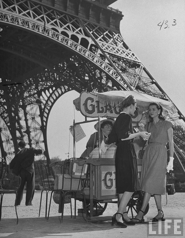 早，恰饭冇？（1947年巴黎）