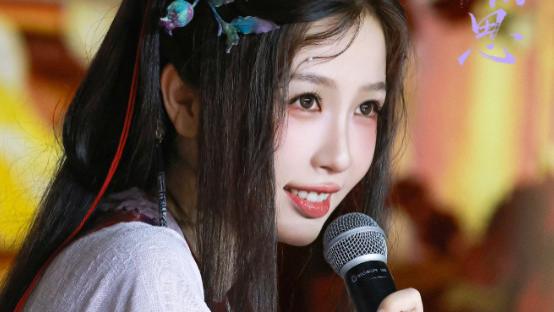 《念相思》开机即火，虞书欣造型刷屏，侯明昊当二番男主一点不冤