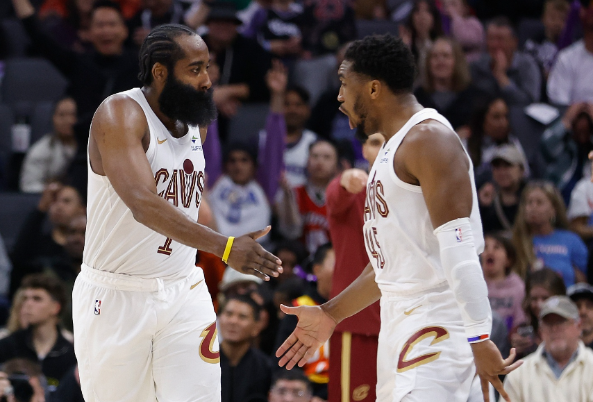 猛龙已经起势了，如果第四场再输，就彻底摁不下去了，两队真实实力其实算五五开，连续