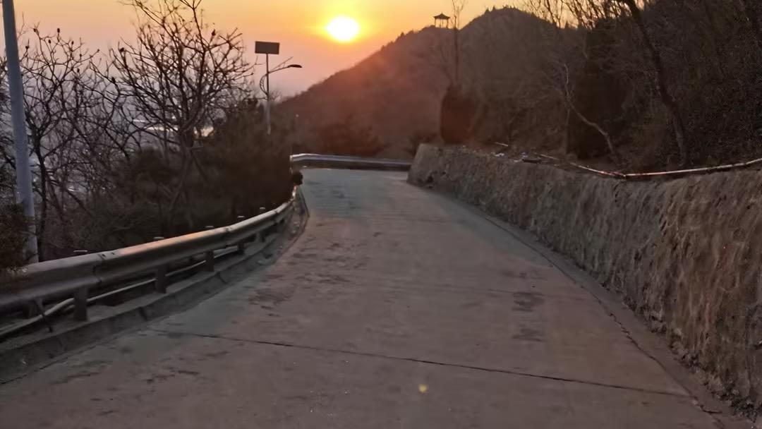 精辟入骨的句子含义深刻回味无穷！