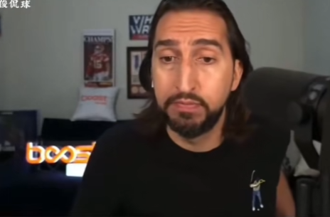 我还是不理解为什么只给两年短约？
赖特这只能给两年短约，明显是错误的选择，导致八