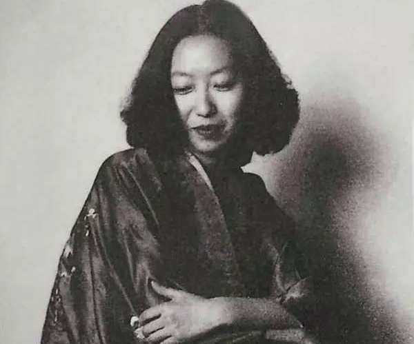 张爱玲无钱养娃而堕胎，她死后一周才被发现