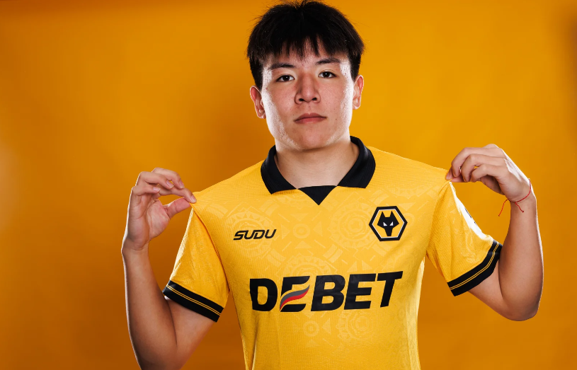 狼队官方宣布，签下中国中场徐彬。徐彬本赛季剩余时间将在英格兰国内联赛完成租借，同