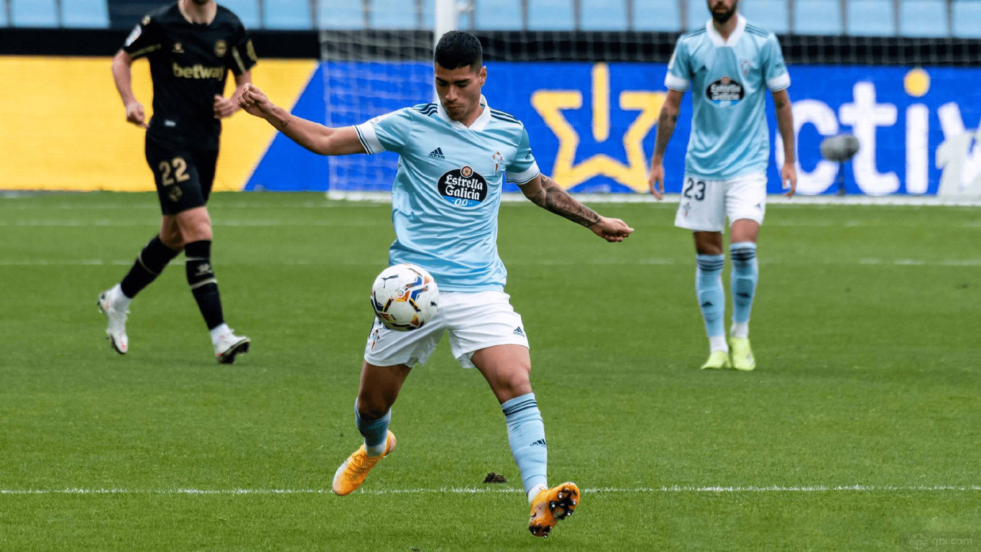 西甲夜战：贝蒂斯主场遇阻，塞尔塔有望全身而退，附赠足球日记扫盘分享