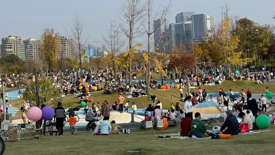 成都气温直冲30℃！腿部出现这些信号不要“晒”忽视了