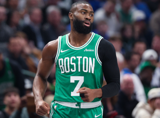 杰伦布朗的左手运球一直练不出来的原因是什么？

嚷着要进这赛季一阵的球员 从18