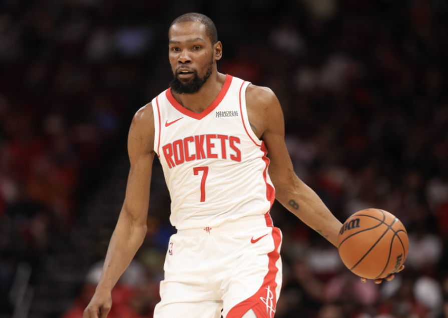 突然发现老杜不声不响又砍了31分

还是17中10高效率 这种高质量比赛对于老杜