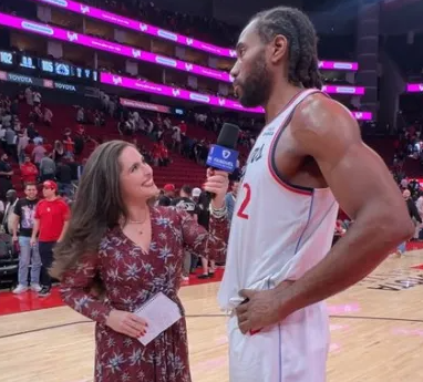 NBA常规赛，火箭主场对阵快船的比赛已经结束，快船105-102战胜火箭。
比赛