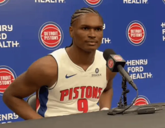 NBA季后赛，活塞以101-112不敌魔术。
赛后活塞球员奥萨尔-汤普森接受了记