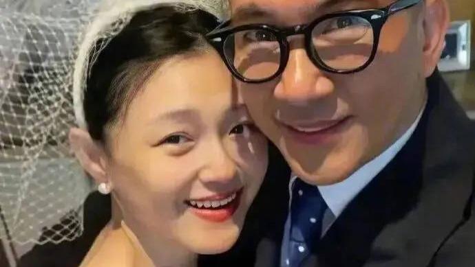 大 S 离世一年半风波再起！网传欲带娃移居韩国，资产传闻遭亲友打脸