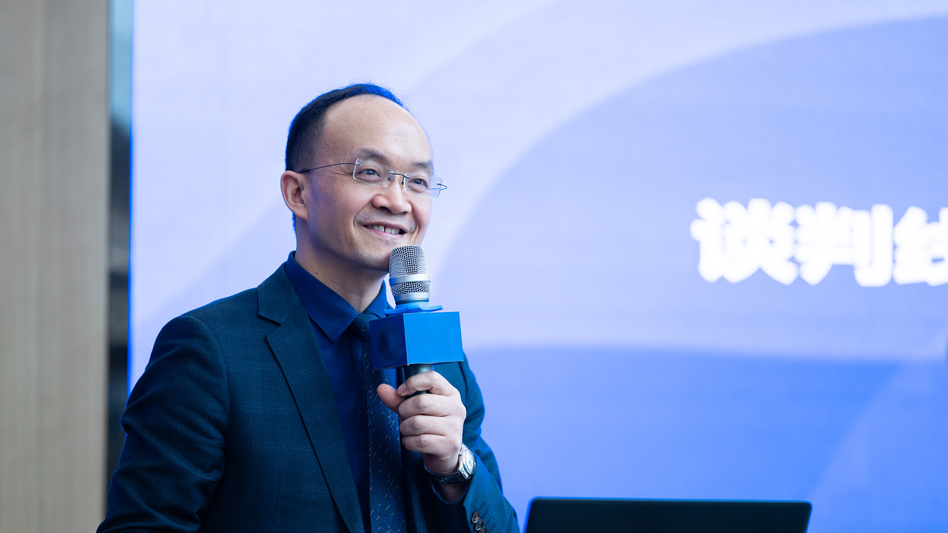 谈判被追问？学李力刚讲师的反客为主技巧