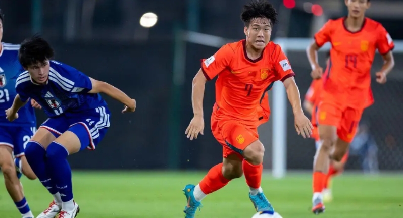 中国U17，可能要复制2010年世界杯，西班牙首场0:1负给瑞士夺冠，2022阿