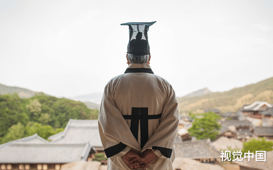 四个儿子都不想继承我的爵位，直到我发现皇上想铲除侯府，他们只是想保命！