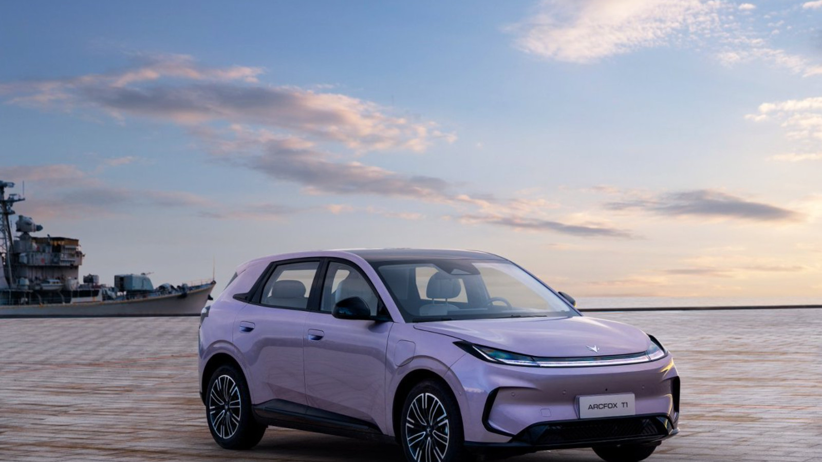 8万级纯电SUV实测对比：极狐T1与零跑A10谁更贴合日常