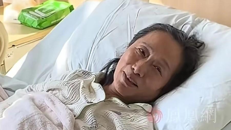 59岁妈妈拼了！高龄产子引全网炸锅：女儿在国外，她为生娃赌上晚年安全？