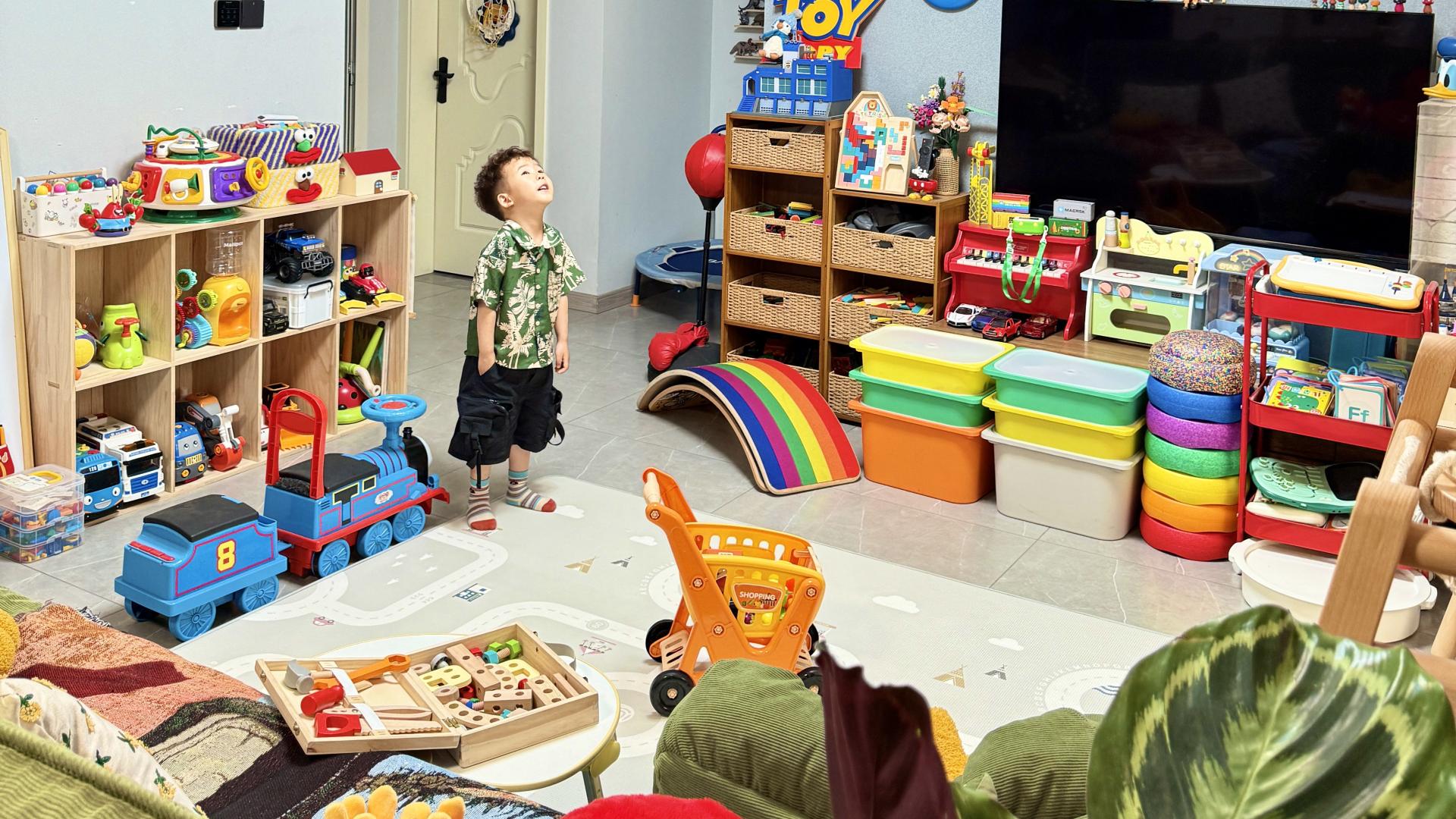 Aora这样的大主灯，是否适合做你家的儿童房护眼吸顶灯？