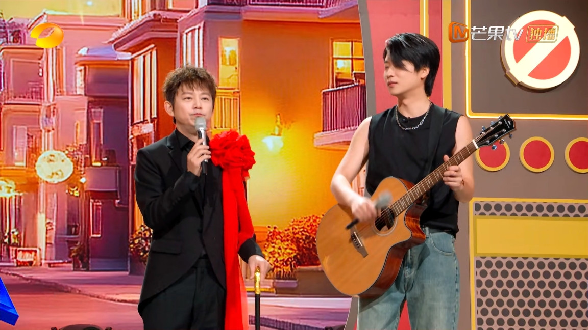 《你好星期六》这期是年味十足且抽象的“街晚选拔赛”