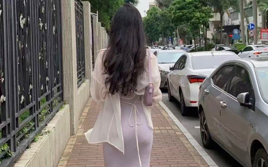 丈夫5年内给外面的女人转账5千万，并生育一对双胞胎，这笔钱是否能追回