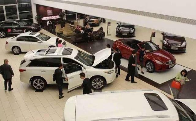 025年中国汽车市场以创纪录的3440万辆销量圆满收官，新能源渗透率逼近50%，