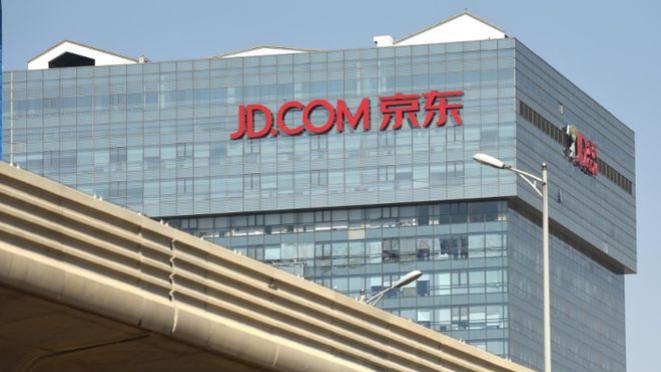 接连翻车的京东，315这一幕让人破防