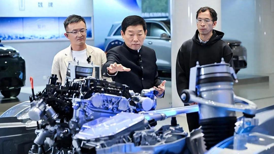 37.18万元起预售，魏建军携魏牌V9X当众炮轰纯电平台