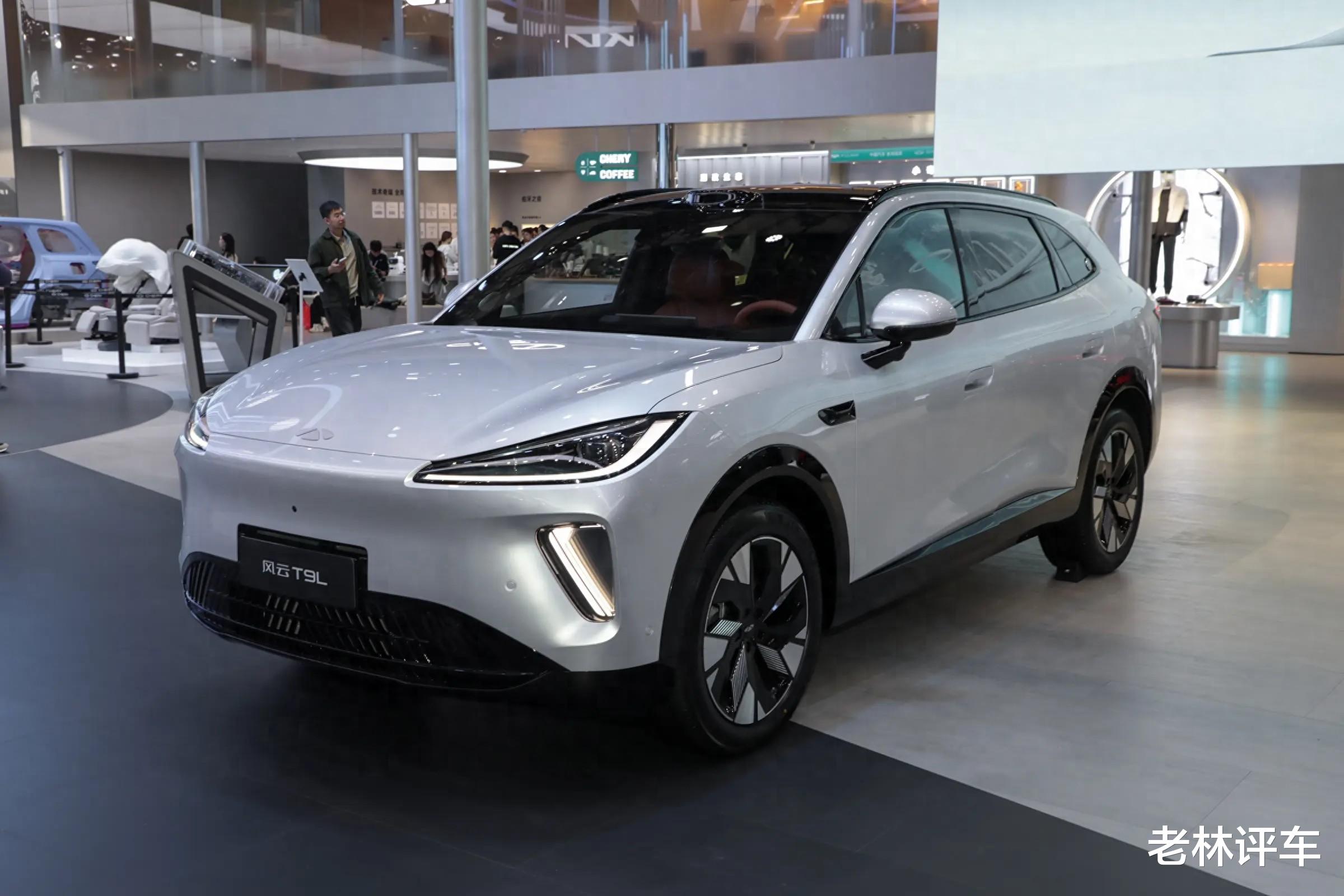 奇瑞终于审美在线了，全新SUV长超4米8，油耗0.95L，预