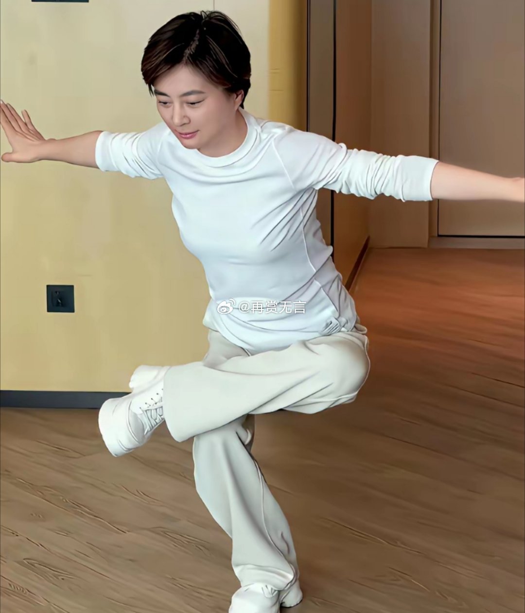 提起《西游记》里最美的女演员，很多人第一反应就是那张惊为天人的脸。如今她已年近七