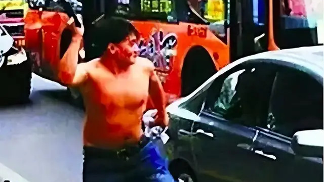 2012年，用U型锁砸日系车并重伤车主的蔡洋早已出狱，如今怎样了