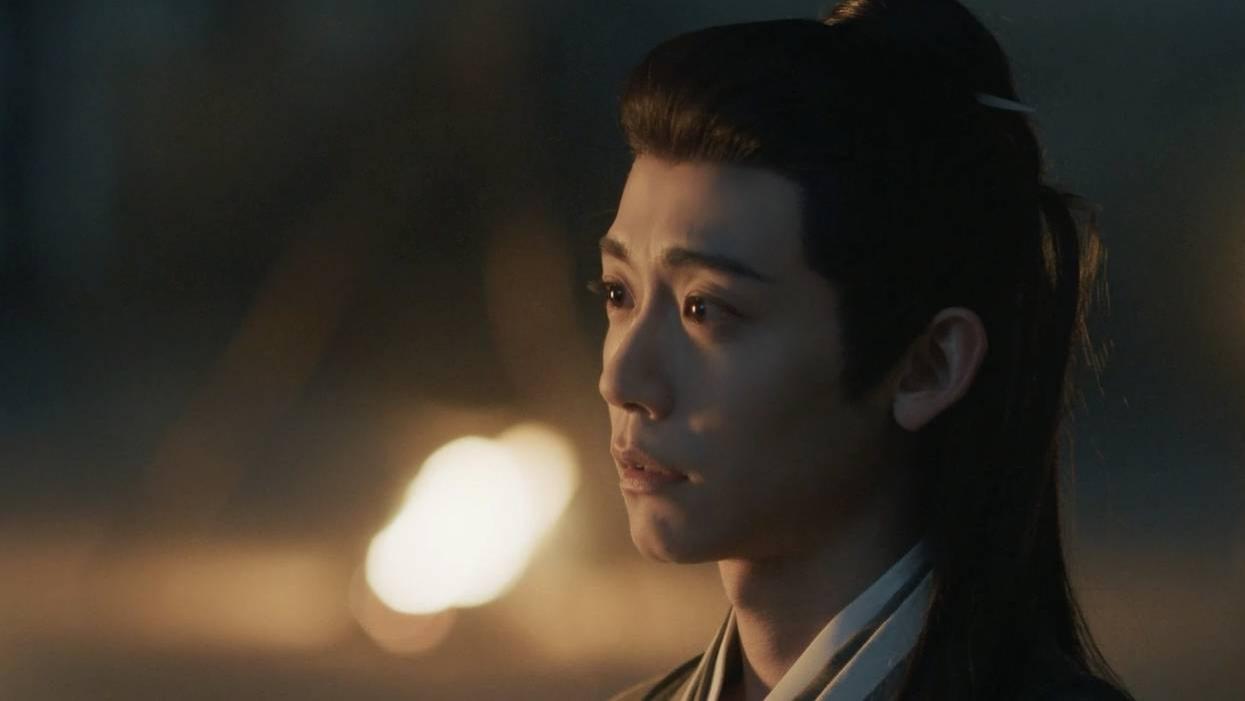 李卿凭《逐玉》公孙鄞圈粉，现代装青春帅气，古装温润如玉