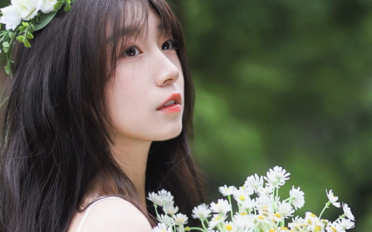 父亲把房子留给了不孝哥哥，说女儿迟早是别人家的。 后来他生病找我照顾。  我说：抱歉，我是别人家的