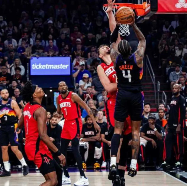 这场太阳VS火箭的比赛输了真不冤，奥特也是等着被横扫。赛后又是一地鸡毛

身高对