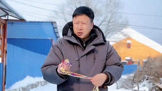 如今事业家庭圆满的张国强很幸福