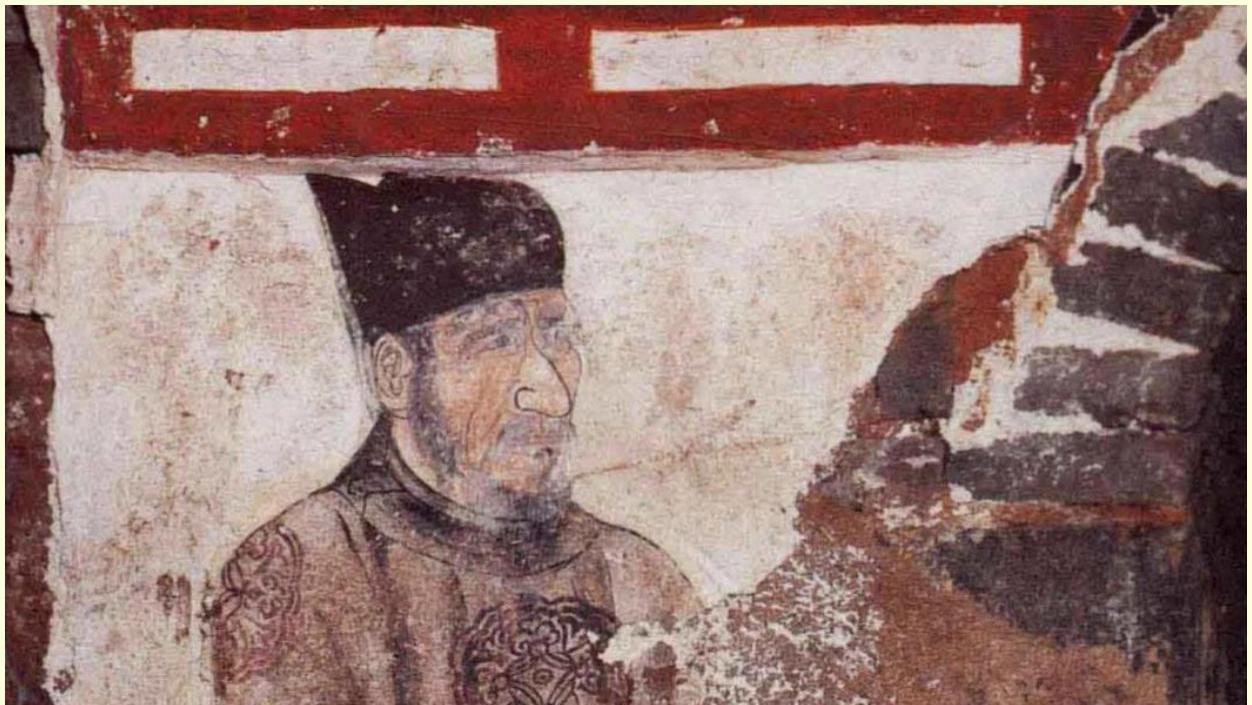 经济上内紧，军事上内耗，政治上内斗