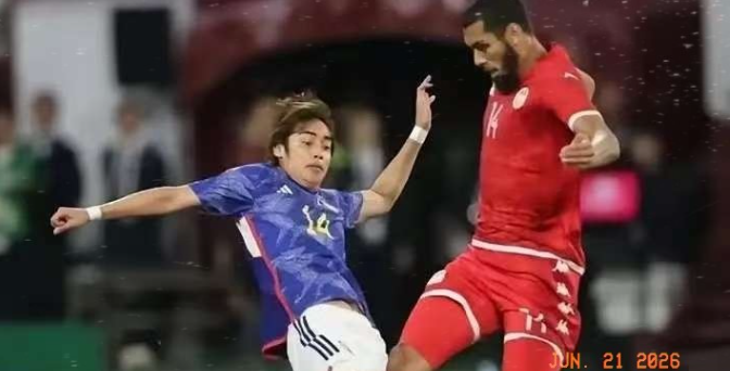 美加墨世界杯小组赛第二轮，日本对阵突尼斯的比赛中，出现了非常奇葩的一幕。日本队3