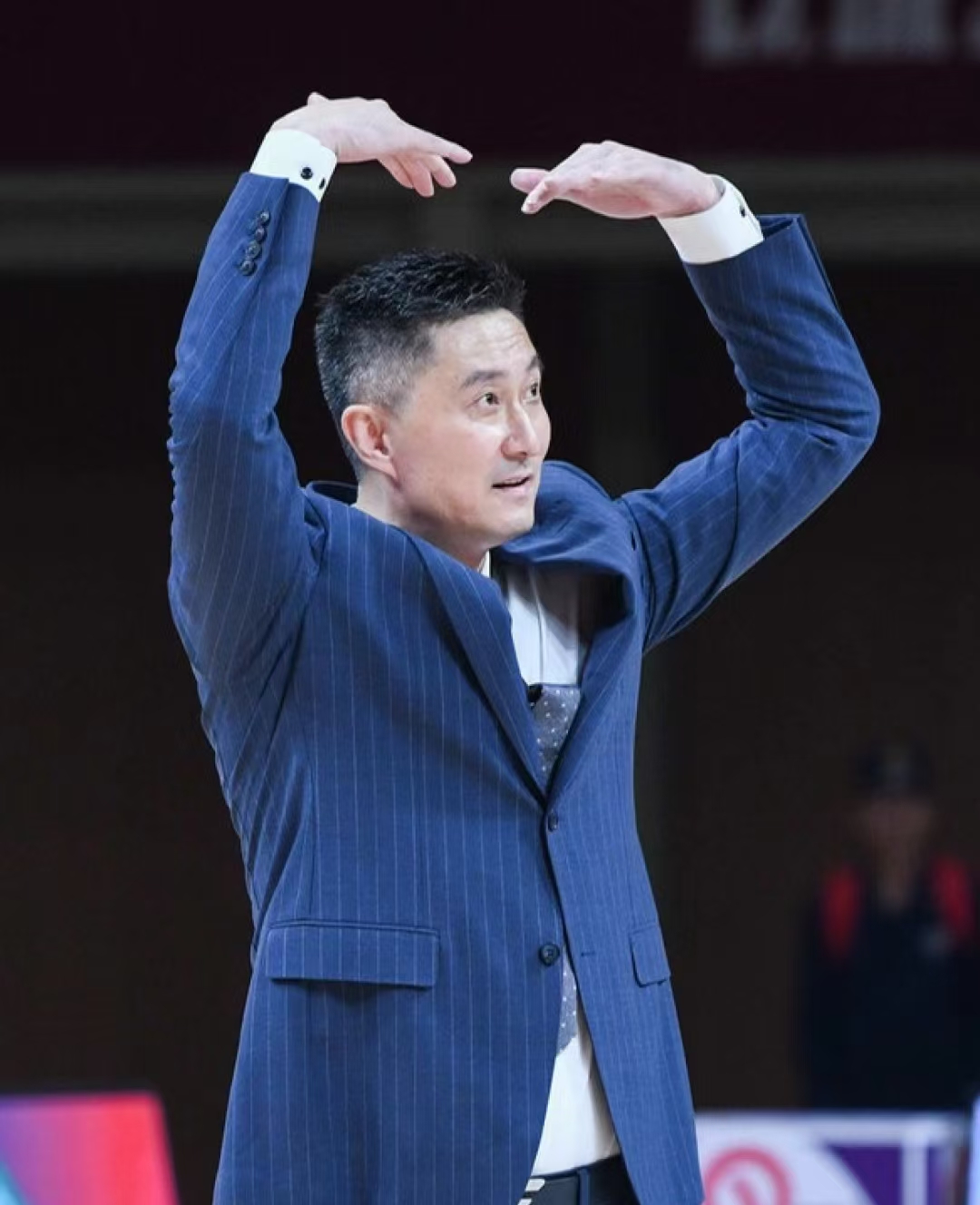 杜锋下课消息不胫而走，广东确实应该早做决断，不然影响后续引援和训练