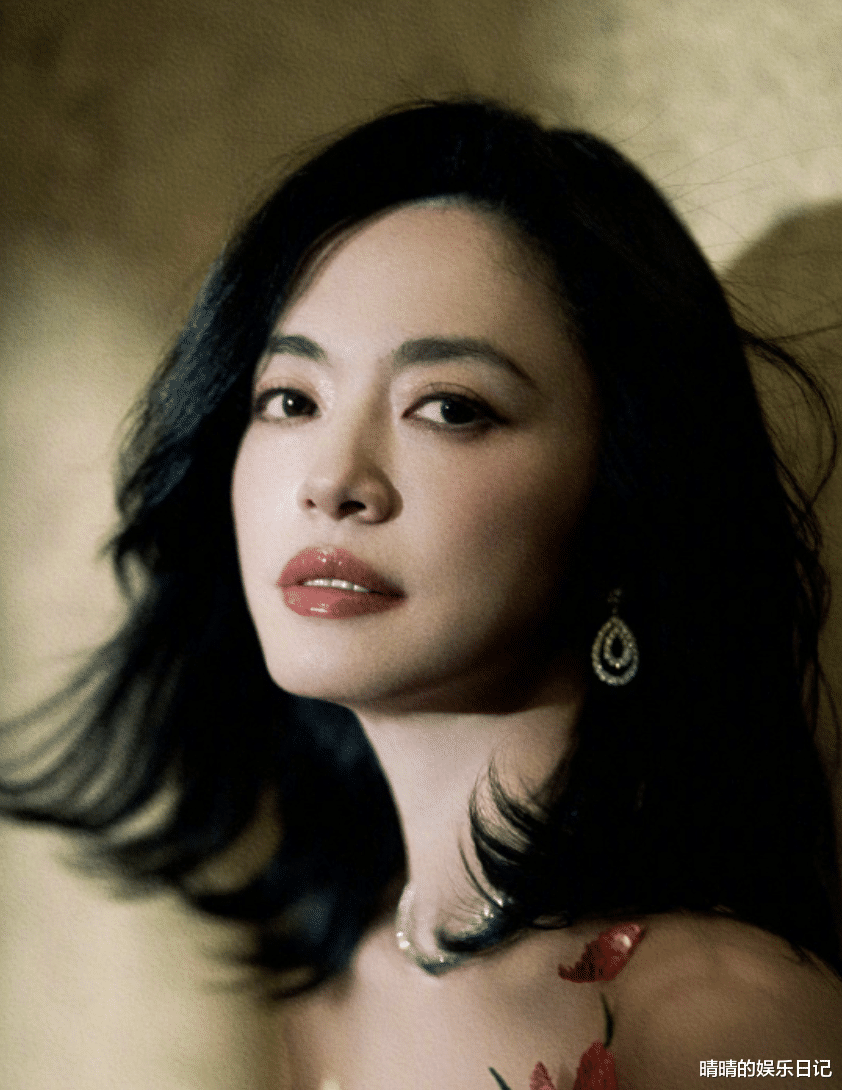 姚晨二婚也离了？与曹郁早结束，与凌潇肃那段往事又被扒了出来