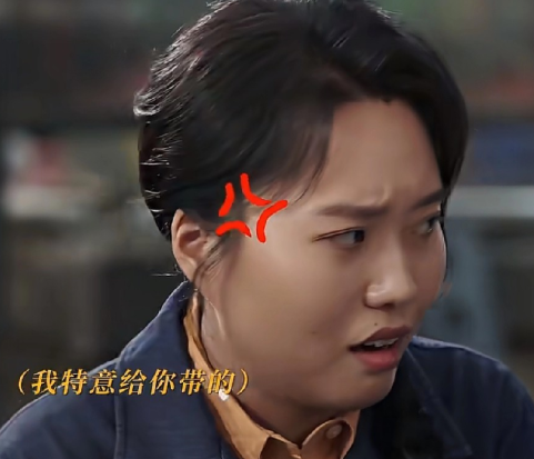 《好好的时光》李雪琴这次演的叶爱花，简直是来人间搞笑渡劫的吧
这姐的人设，主打一