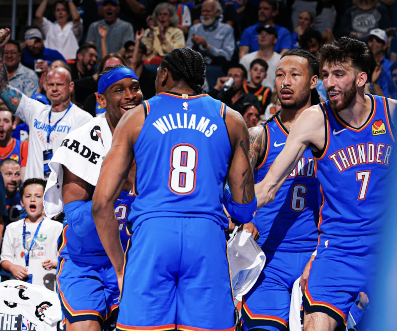 NBA常规赛雷霆139-96大胜湖人。

赛后戴格诺特评价杰伦-威廉姆斯：“他的