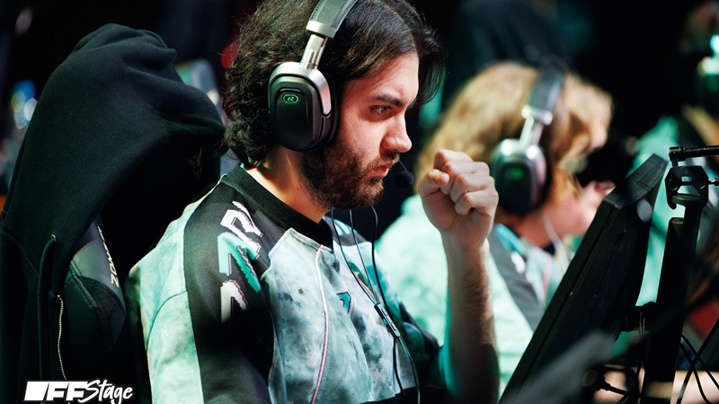 雷竞技资讯：PGL布加勒斯特淘汰赛，PV的上帝视角 vs Mongolz快攻