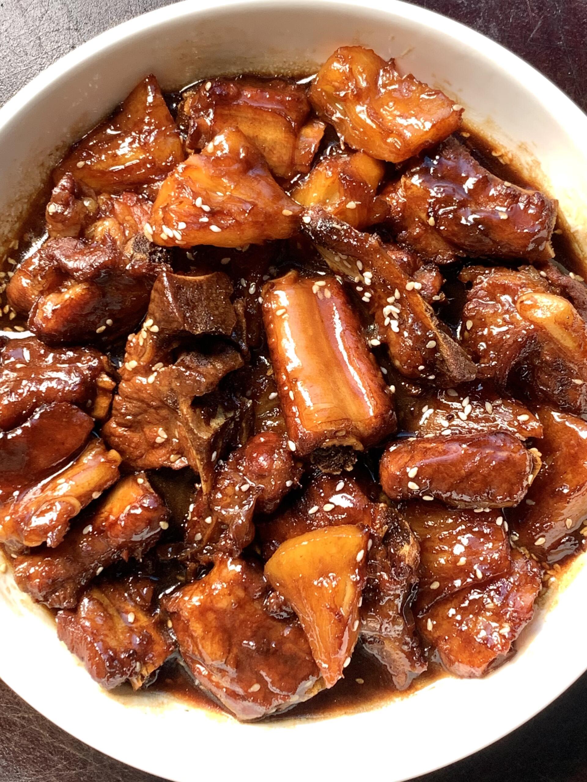 菠萝排骨✨酸甜入味，家常做法零失败，巨下饭
今日菜单更新✨ 菠萝排骨🍍 酸甜开