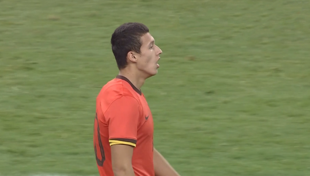 依木兰值得千呼万唤吗？

西安国际青年足球锦标赛第二轮，中国U23男足凭借李新翔