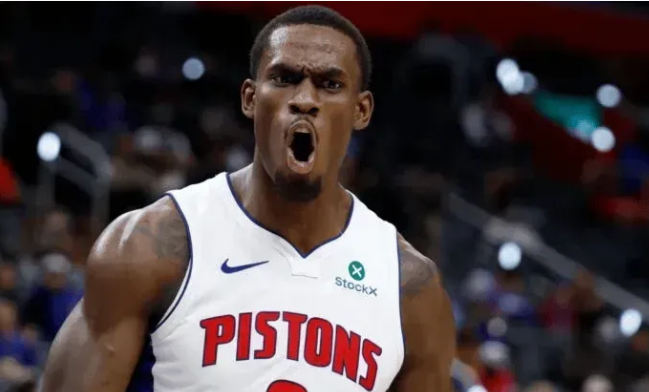 NBA季后赛，活塞对阵骑士的比赛正在进行中。
根据聚合媒体Legion Hoop
