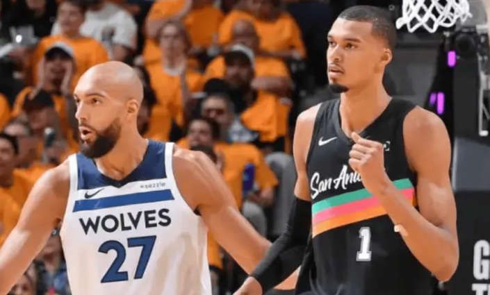 NBA季后赛，马刺不敌森林狼。
赛后，马刺球员维克托-文班亚马接受媒体采访，谈及