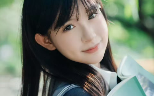 为公司垫钱跑项目，报销却被财务卡壳。老板深夜催出差，拿出所有垫付明细后，转身辞职，没过多久他公司破产