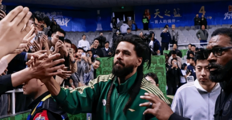 .ColeCBA首秀0分，同曦男篮惨败广州。CBA常规赛，同曦男篮主场迎战广州，