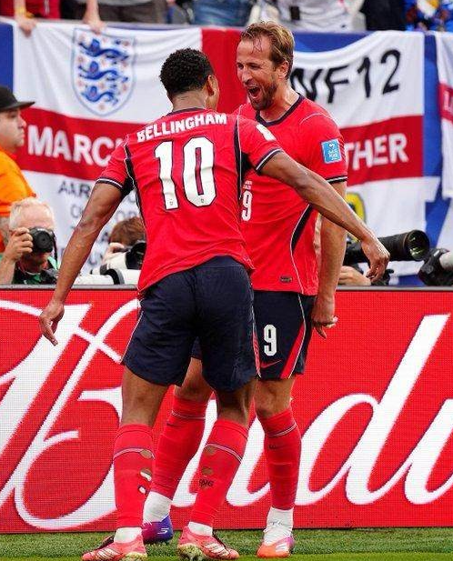 加纳巫师再度冲上热搜！
 英格兰2-0完胜巴拿马，凯恩果真进球了，“玄学破灭”！
