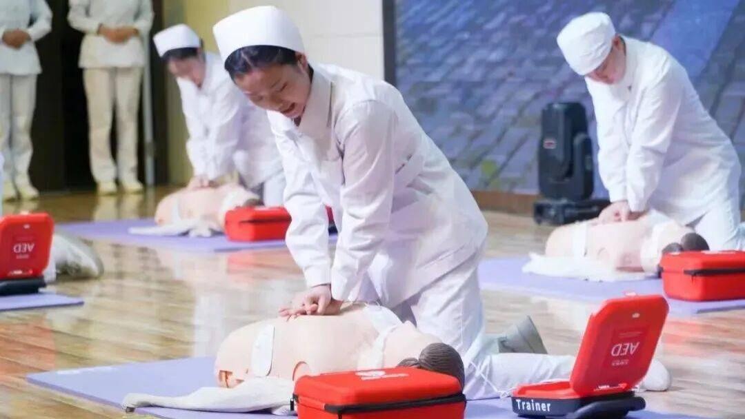 白衣砺技，相约宝职·医学院，等你来圆梦