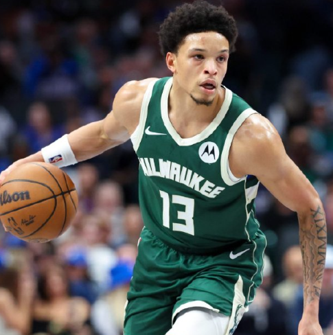 吃小打大错位能力可以说是全明星门槛
点到对面中锋，具有小打大能力，且具有效率的，