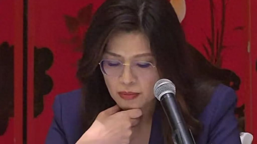 郑丽文被蓝营候选人孤立？蒋万安一句话亮了，将萧旭岑一军
